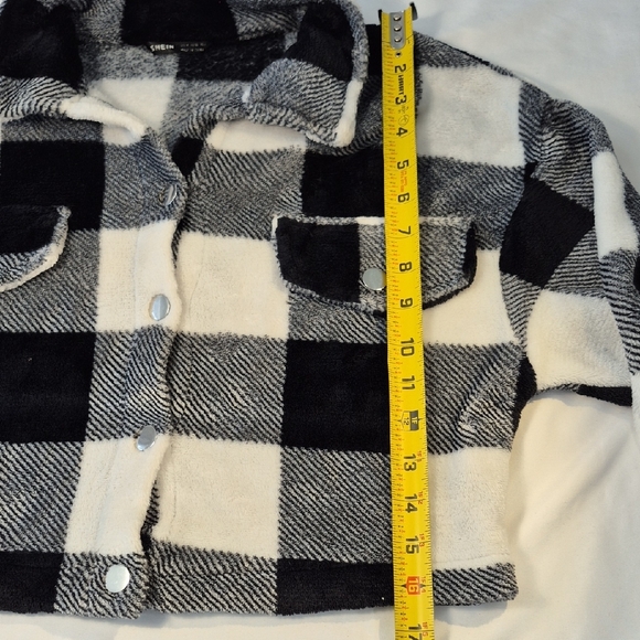 Fleece Crop, Long Sleeves, Silver Buttons Women Jacket, Size M - Picture 8 of 14